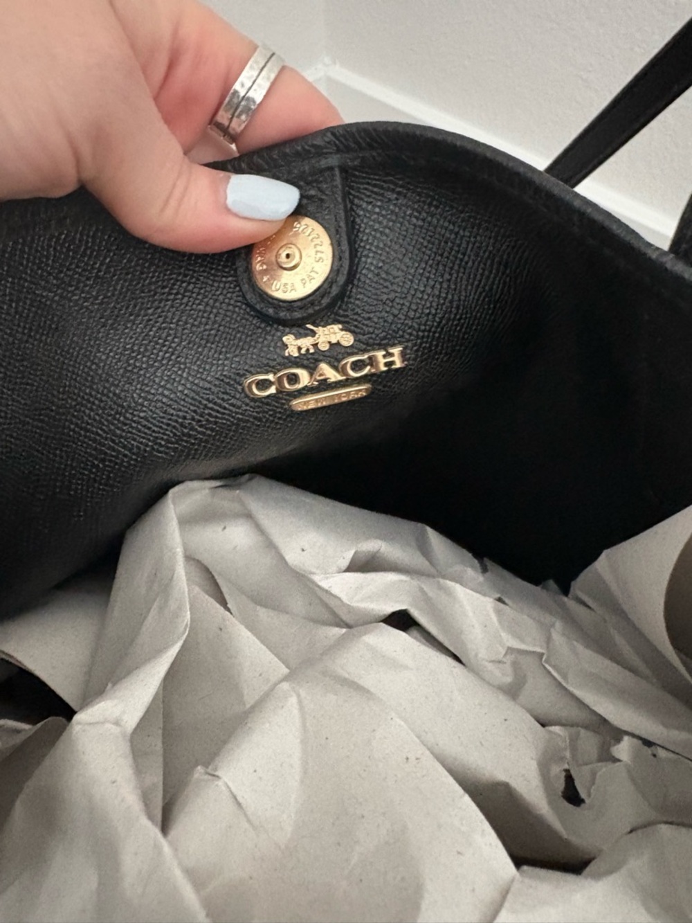 🐅 Coach Tiger Print Tote – Statement Piece - Picture 5 of 5